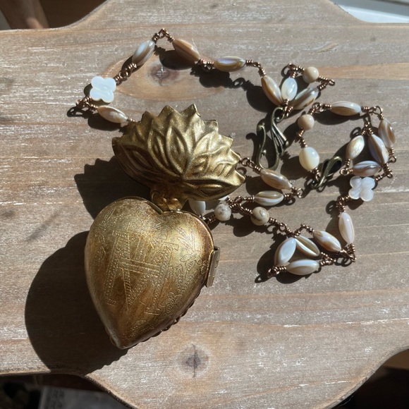 French Reliquary Inspired Sacred Heart Brocante Charlotte antique Limited qty - Picture 2 of 15